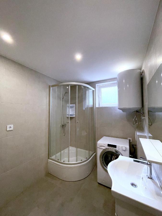 Apartments Lav Kotor Bagian luar foto